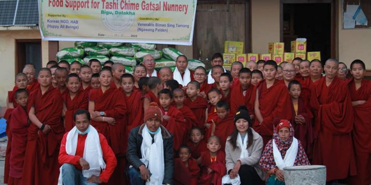 धर्मगुरुको बिमान सिङ तामाङको पहलमा कोरियन संस्था  ”ह्याप्पी अल बिईङ” ले गर्यो दोलखाको टासी छिमे गाछल गुम्बामा लाखौँको सहयोग