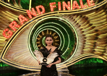 तेजस्वी प्रकाशले जितिन् बिग बोस सिजन १५ को उपाधि