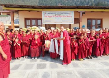 धर्म गुरु बिमानसिङ तामाङले गरे दोलखाको टासी छिमे गाछल गुम्बामा लाखौँको सहयोग