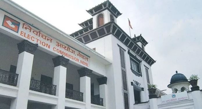 मौनअवधि सुरू हुनुअघि मतदानस्थल वरिपरिका प्रचार सामग्री हटाउनुपर्छ : निर्वाचन आयोग