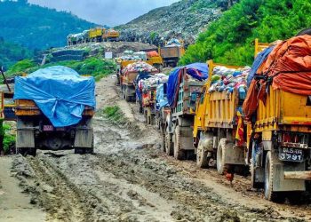 आजदेखि उठेको काठमाडौँको फोहोर बञ्चरेडाँडा वासीद्वारा फेरि अवरोध