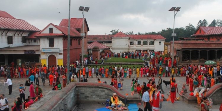 शिवालयमा बिहानैदेखि चहलपहल