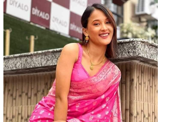 २३ तोला सुन चोर्ने सन्दरी !