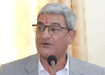 गृहमन्त्री लेखकले दिए राजीनामा